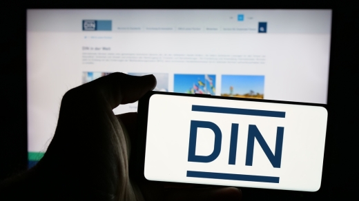 „DIN-geprüft“: Ohne Zusatzinformationen abmahnbar