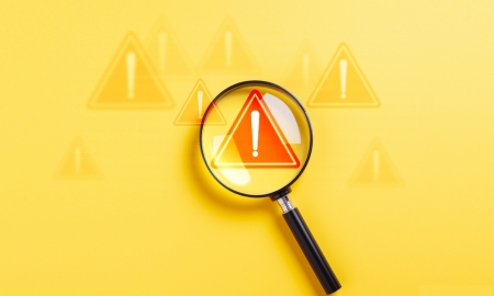 Ken stocker / Shutterstock.com Achtung Abmahnung: Unzulässige Werbung beim Verkauf von Biozidprodukten