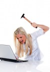 © Gina Sanders - Fotolia.com Datensicherung und Datenverlust - wer haftet im Schadensfall?