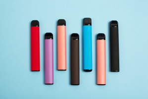 Rücknahmepflicht für Einweg-E-Zigaretten ab Juli 2026