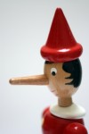 UWG – Schwarze Klausel Nr. 4 -    Alles unter notarieller Aufsicht  – Der falsche Hinweis auf die Genehmigung einer öffentlichen oder privaten Stelle