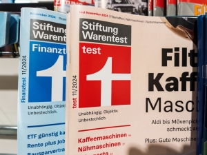 Die Werbung mit den Logos der &bdquo;Stiftung Warentest&ldquo; im Internet