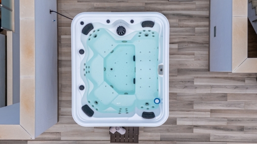 Marken-Abmahnfalle: Jacuzzi und "Jakuzzi" - Warum Schreibvarianten unzulässig sind