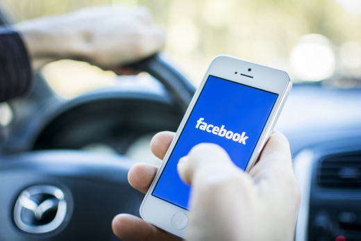 PKW-EnVKV: Sind Pflichtangaben auch bei geteilten Autotests auf Facebook nötig?