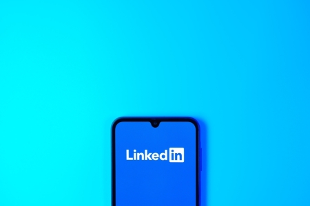 Für LinkedIn: IT-Recht Kanzlei bietet Datenschutzerklärung an