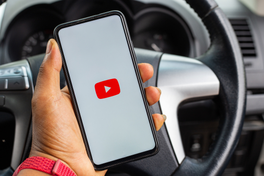 BGH-Urteil: So muss PKW-Werbung auf YouTube aussehen