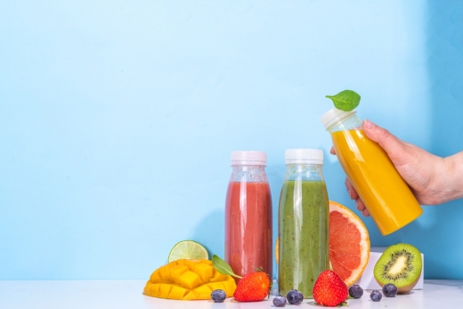 Rimma Bondarenko / shutterstock.com OLG Rostock: Bewerbung eines Fruchtnektars als „Saft“ ist irreführend