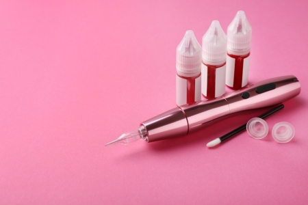Beschränkungen für Handel mit Tätowierfarben/Permanent-Make-up
